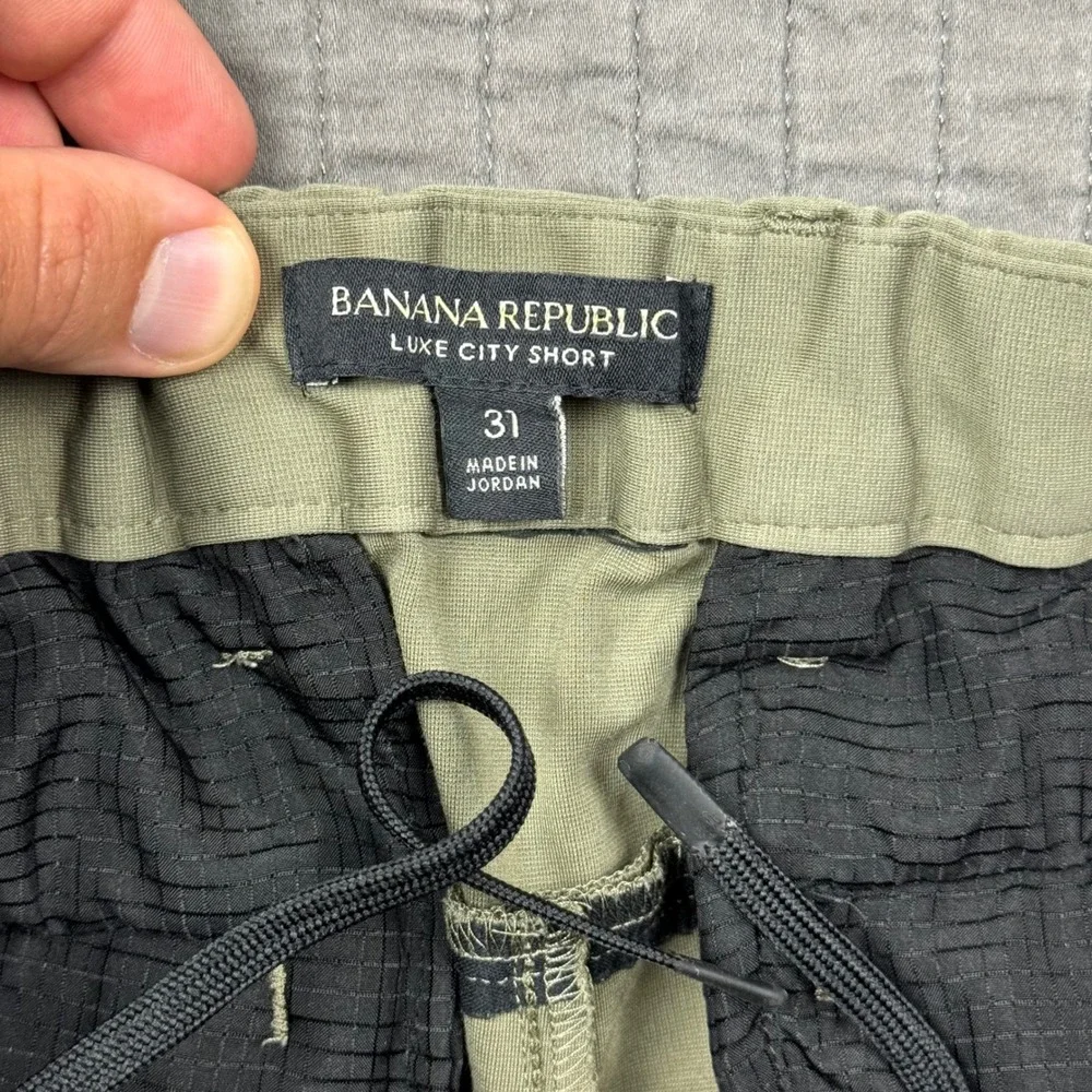 Banana Republic‎ Luxe City Shorts Mens 31 Tan Stretch Tech Utility 8in Minimal
